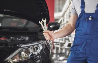 How the Car Keyless Entry Module Controls Car Door Lock Mechanisms